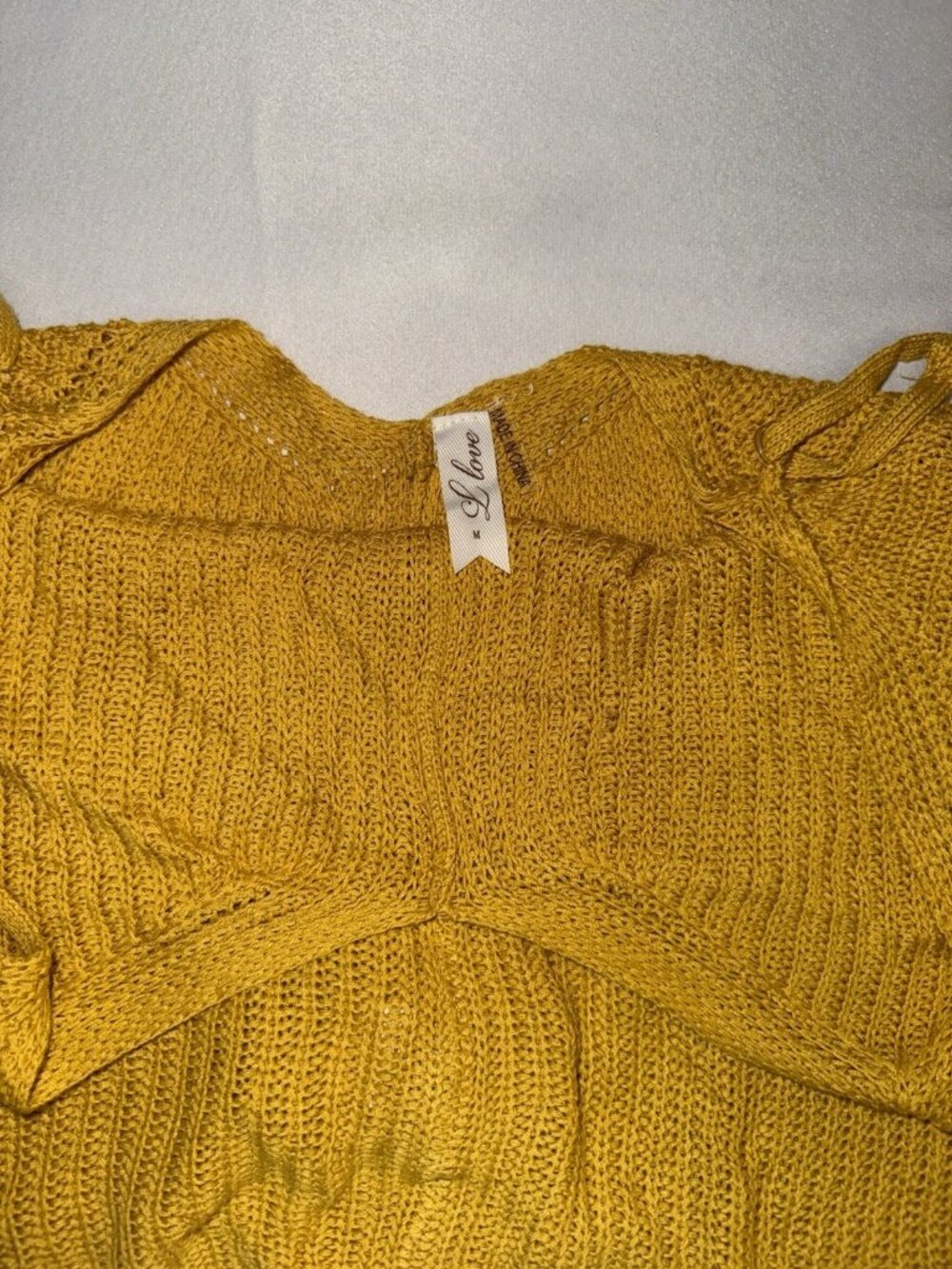 Miss Love Women's Yellow Knit Cropped V-Neck Sleeveless Tank Top Size M - Picture 3 of 5